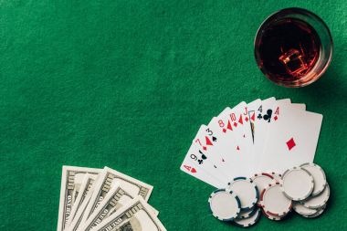 Poker hand rankings chart displayed on jumbo 33 interface