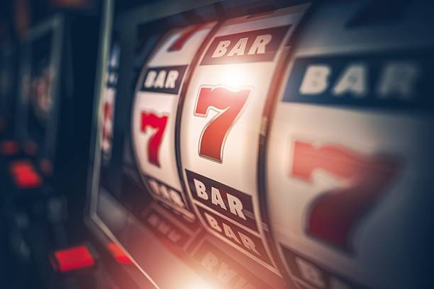 Multiple Relax Gaming live dealer tables displayed in jumbo 33 app lobby